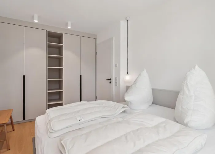2 Bedroom Lovely In * Tossens